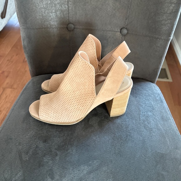 Women’s Cole Haan Callista Peep Toe Sling Back Tan Suede Bootie Shoes Sz 8M - Picture 3 of 7